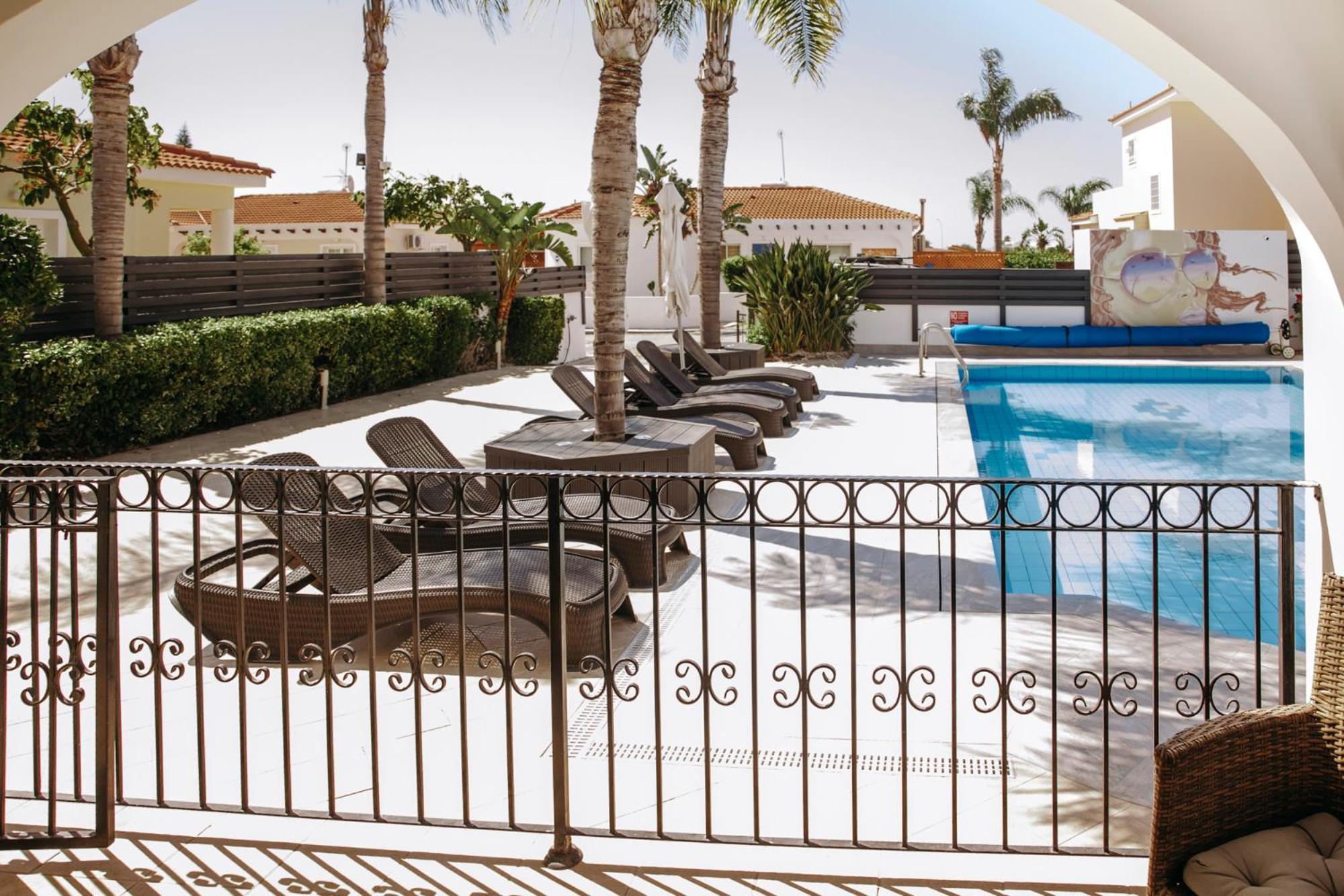 Sunset Villa Private Complex Heated Pool أيا نابا المظهر الخارجي الصورة